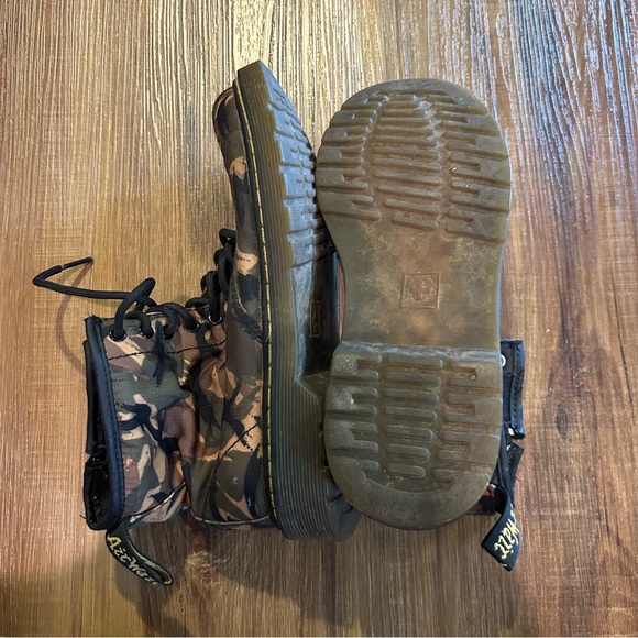 Kids Camo Dr. Martens boots size 4M combat Brown & green - Picture 9 of 9